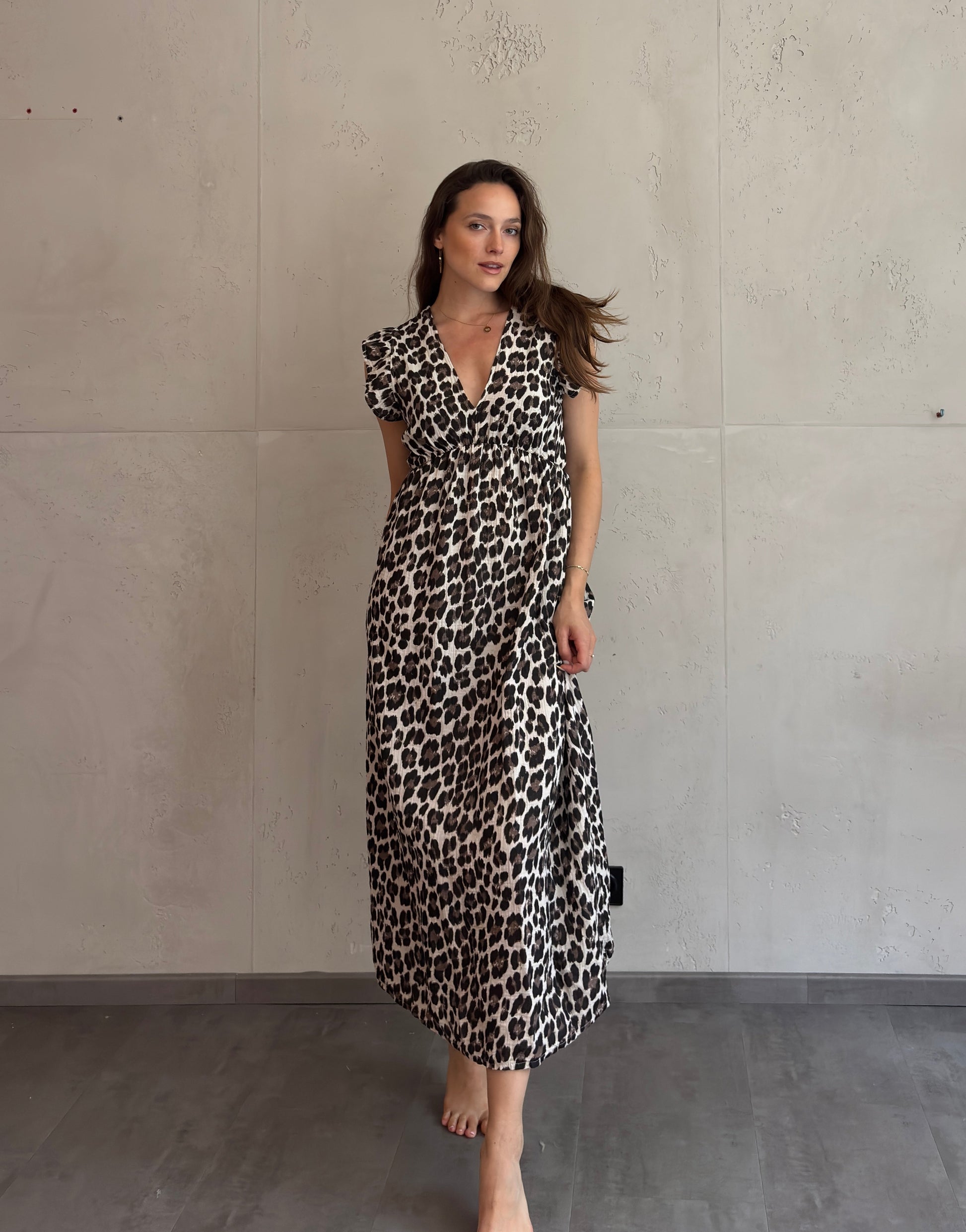 Mari Carmen | Vestido largo de leopardo con escote en la espalda - rosa melano